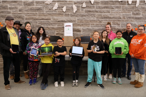 Greentec and Makhos Inc. Empower Chippewas of Nawash Unceded First Nation with100 Donated Devices